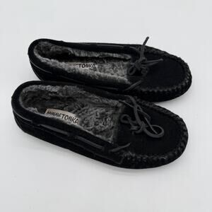 Minnetonka Women's Cally Moccasin Casual Cozy Black Suede Leather size 7